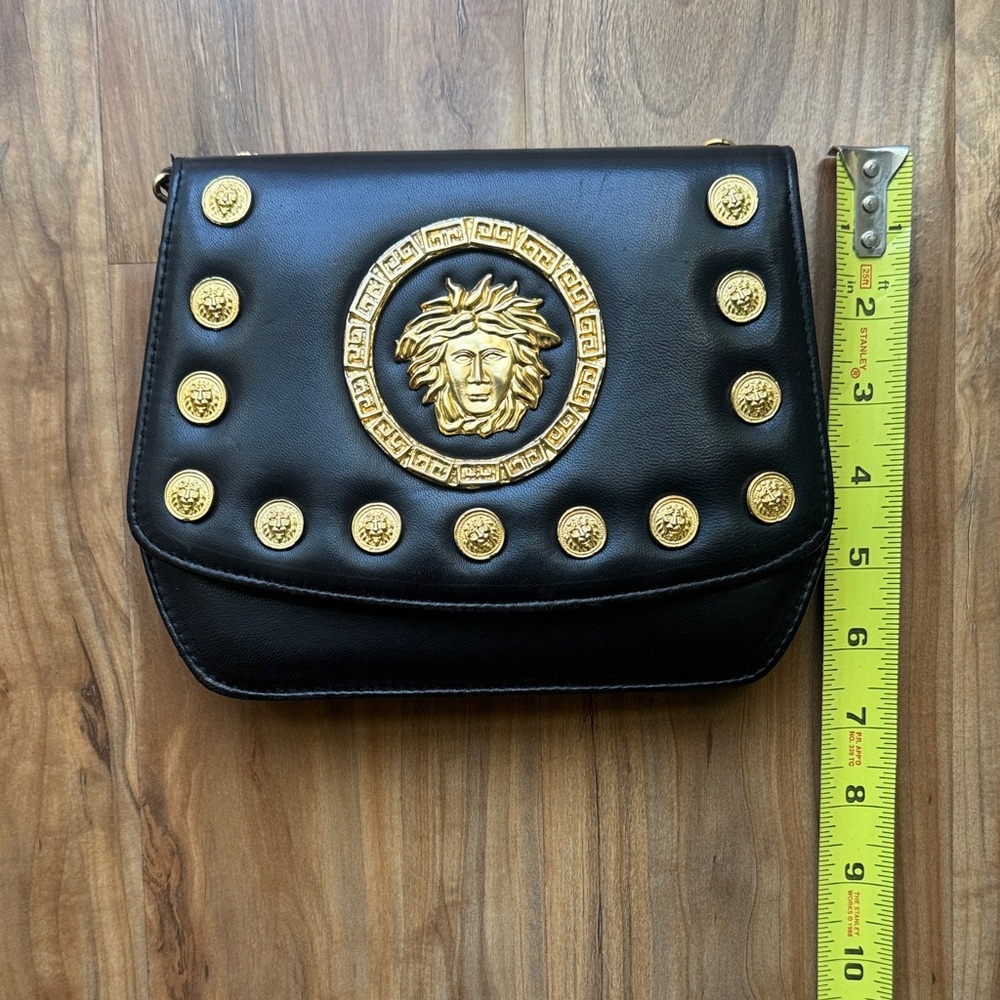 VTG • Medusa Head Leather & Chain Bag - Picture 2 of 9